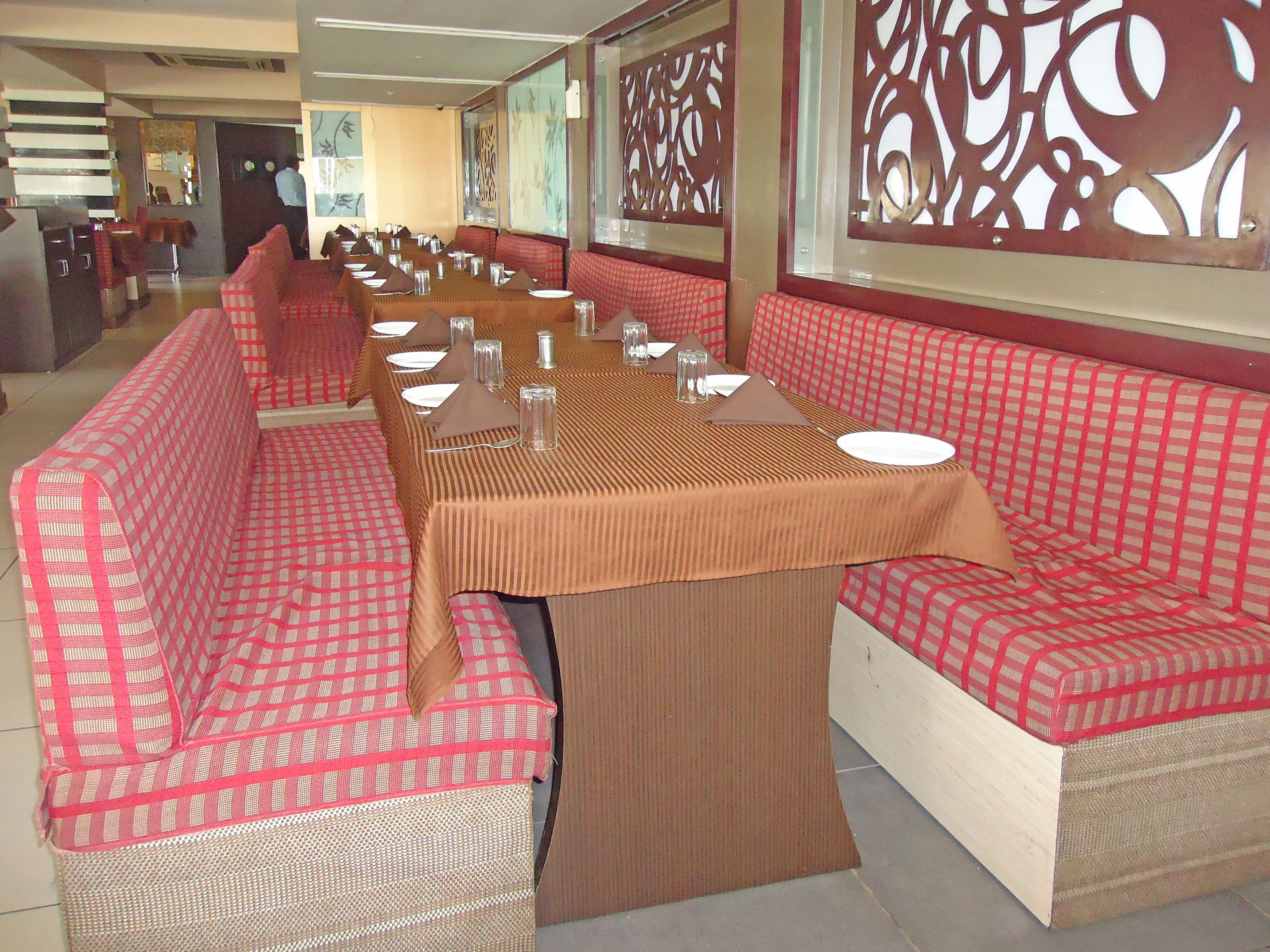 Dinner Knock Eatery in Mani Nagar, Ahmedabad