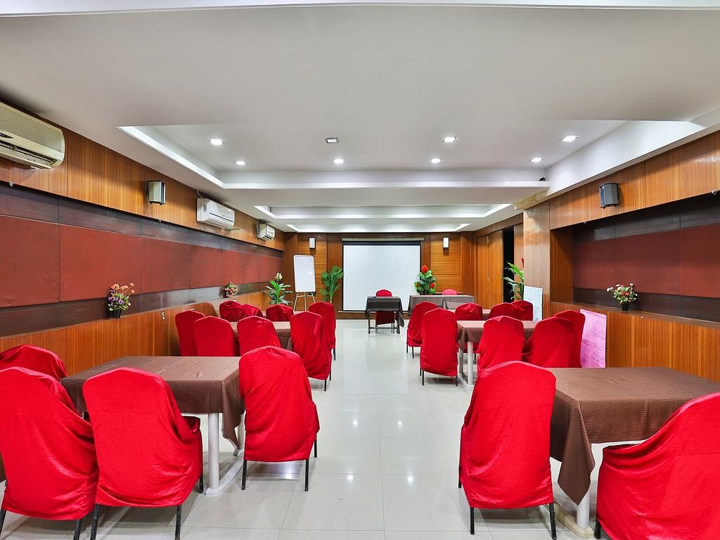 Hotel Dev Corporate in C G Road, Ahmedabad