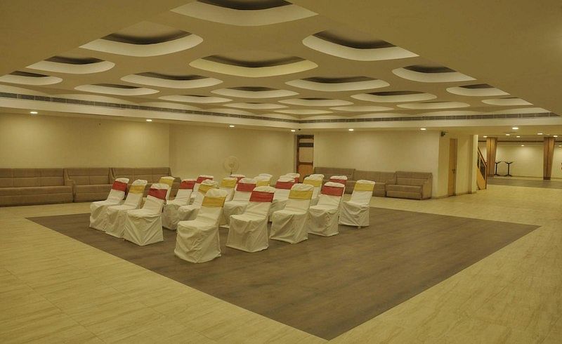 Hotel Eden in Sarkhej, Ahmedabad