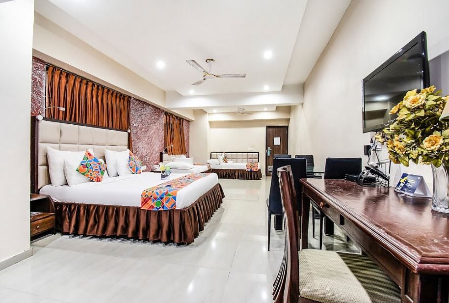 Hotel Maan Residency in Ambavadi, Ahmedabad