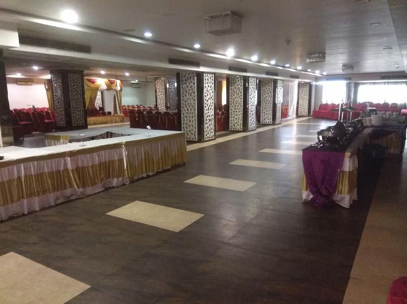 Hotel Maan Residency in Ambavadi, Ahmedabad