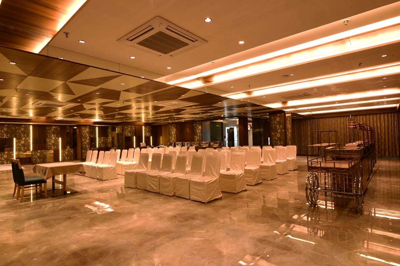 Hotel Silvera Grand in Naroda, Ahmedabad