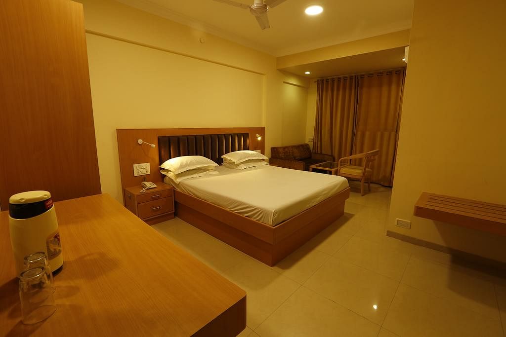 Hotel Ravi Kiran in Vidya Nagar, Alibaug