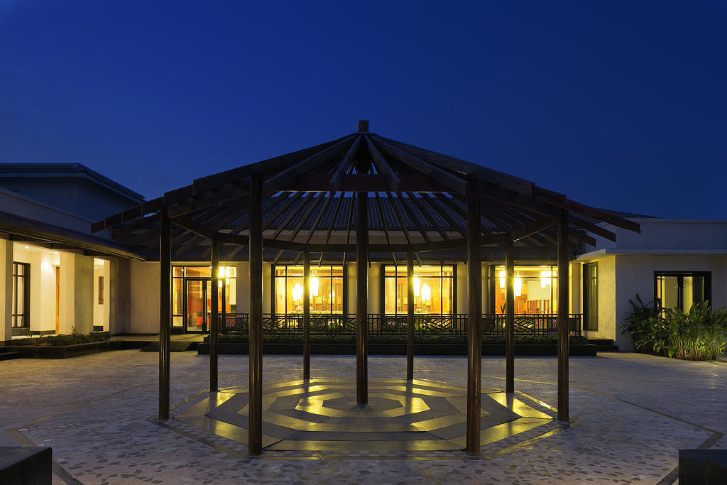 Radisson Blu Resort Spa in Varasoli, Alibaug