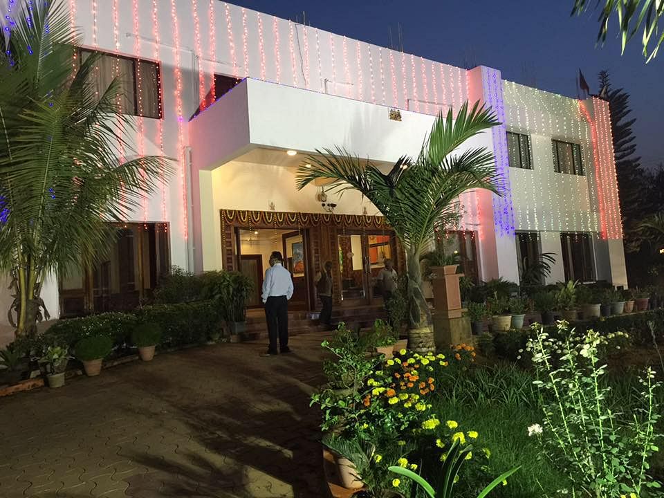 Hotel B 10 International in Chandrasekharpur, Bhubaneswar