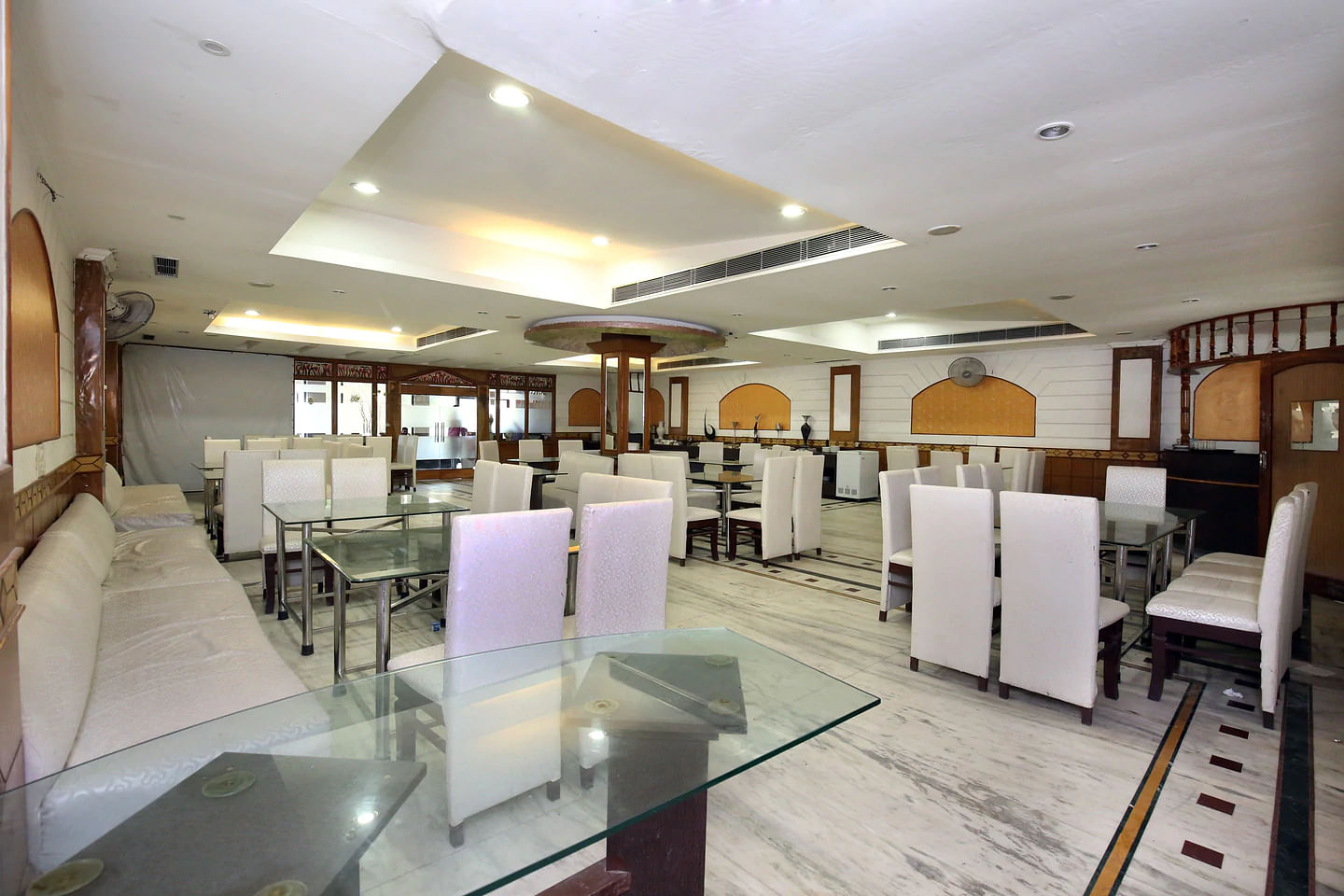Hotel Gobind Regency in Zirakpur, Chandigarh