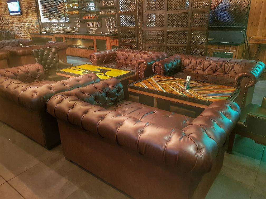 24 Carat Lounge in Rajouri Garden, Delhi