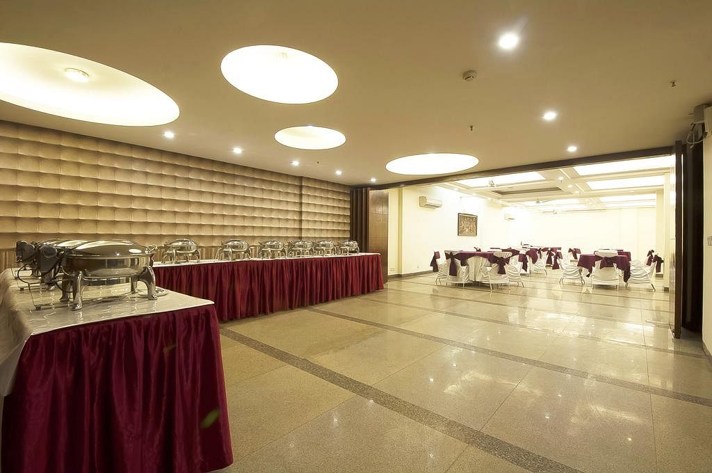 Alpina Hotels Suites in Greater Kailash 2, Delhi
