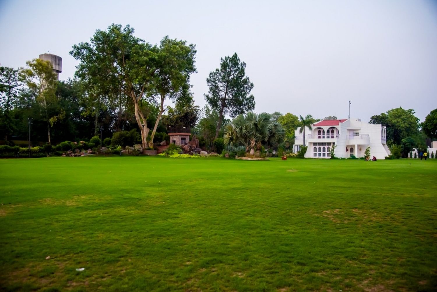Amarai Farms in Kapashera, Delhi