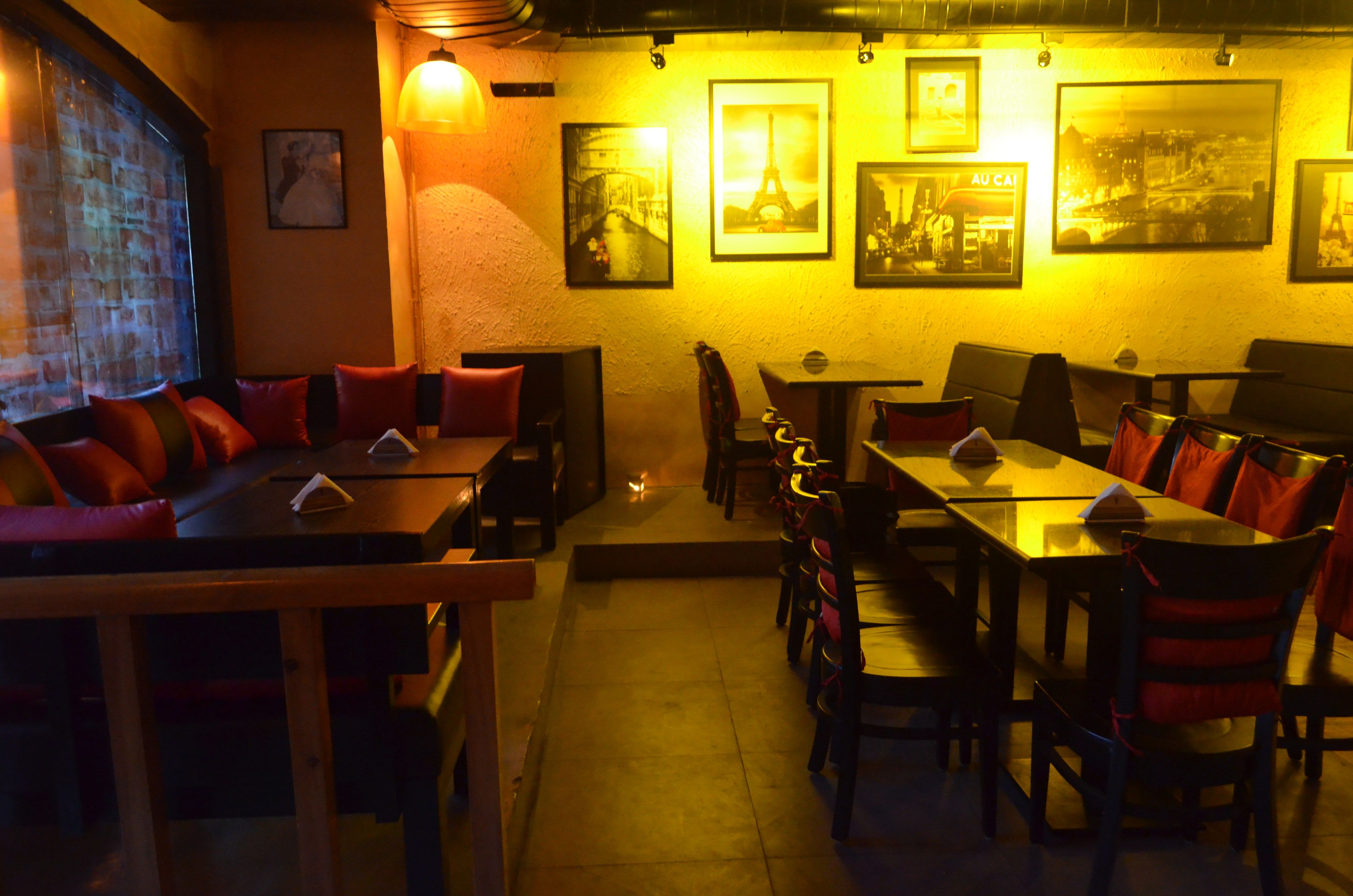 Boheme Bar Grill in Saket, Delhi
