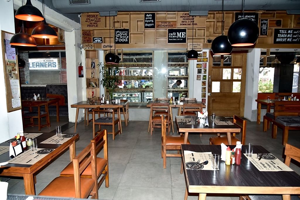 Cafe Me in Janakpuri, Delhi