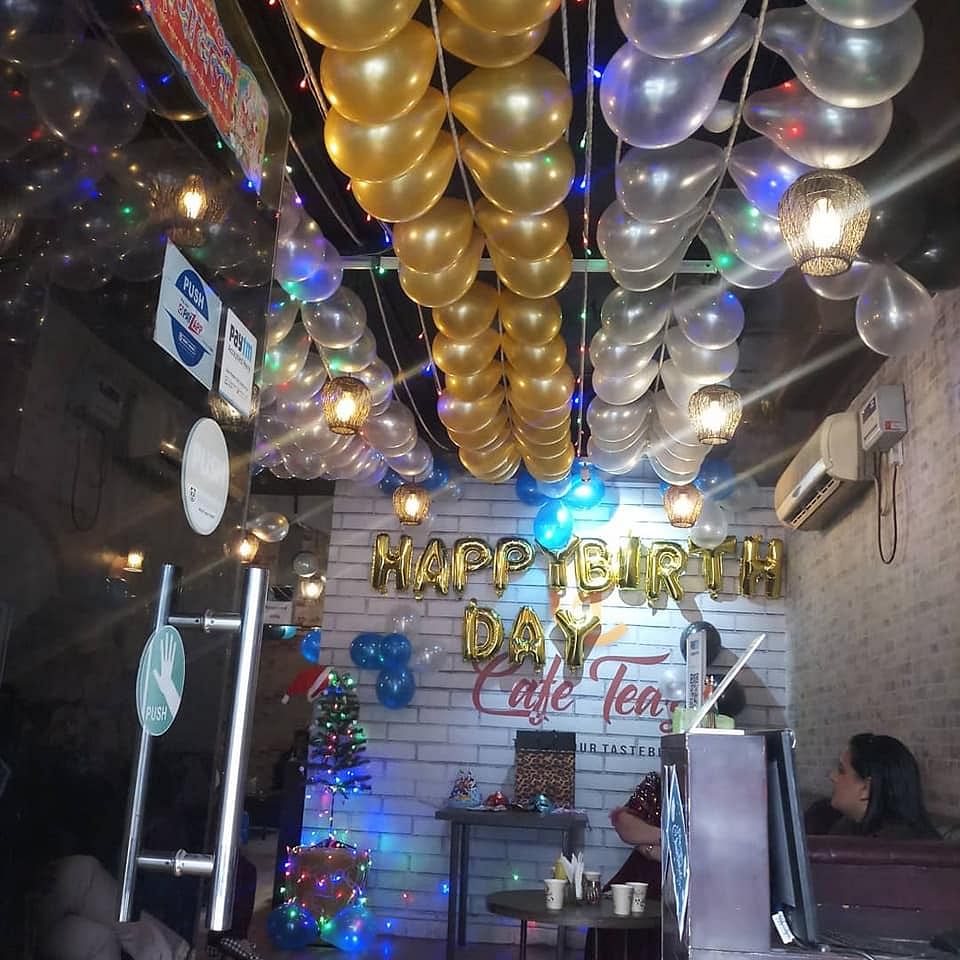 Cafe Teazer in Paschim Vihar, Delhi