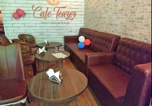 Cafe Teazer in Paschim Vihar, Delhi