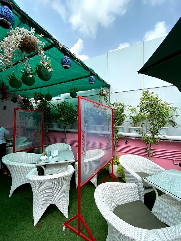 Clue Lounge And Bar in Punjabi Bagh, Delhi