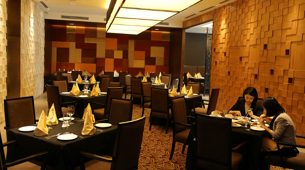 Crossroads Bar And Restaurant in Karol Bagh, Delhi