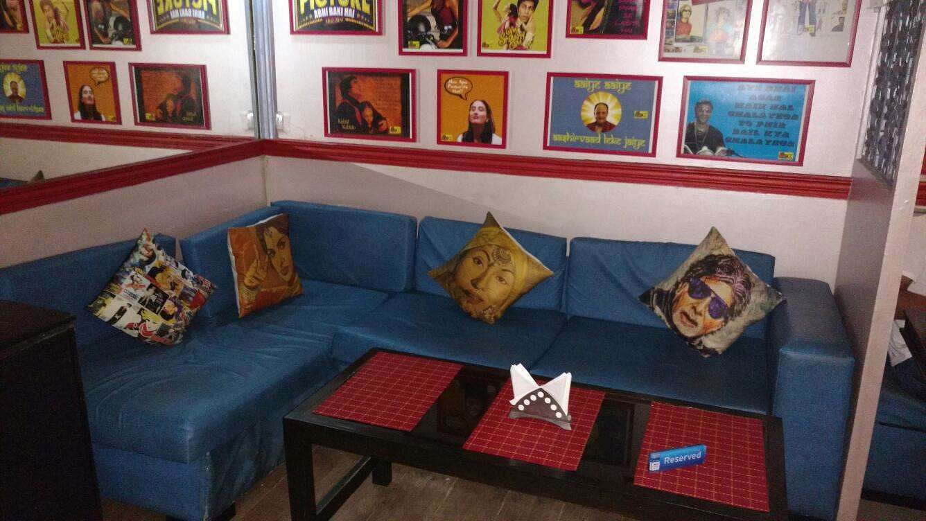 Filmy Cafe Bar in Connaught Place, Delhi