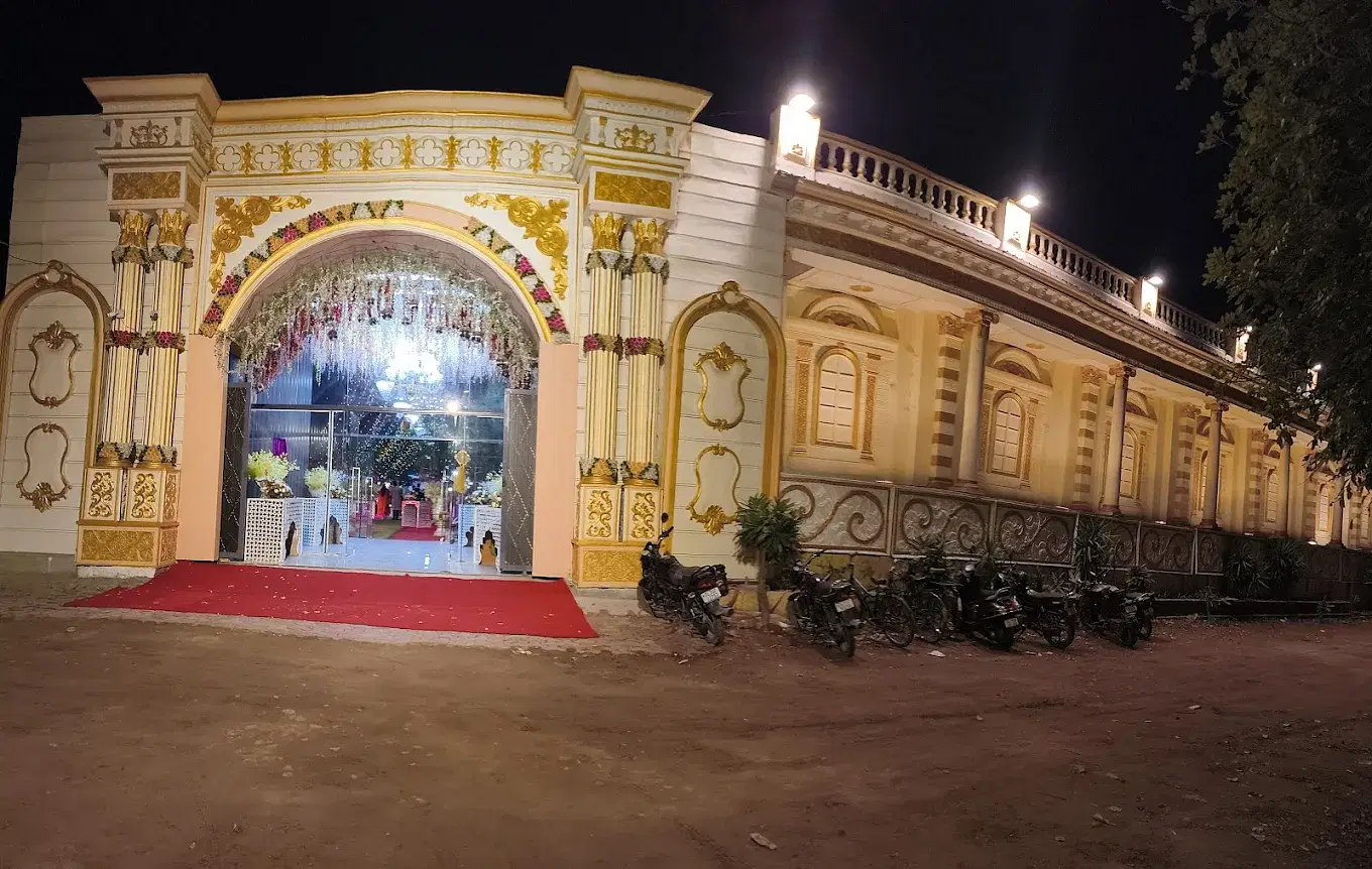 Grand Opera in Bijwasan, Delhi Grand Opera in Bijwasan, Delhi