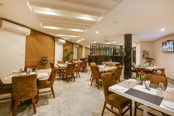 Hotel Almati Inn By R S Global in Mahipalpur, Delhi