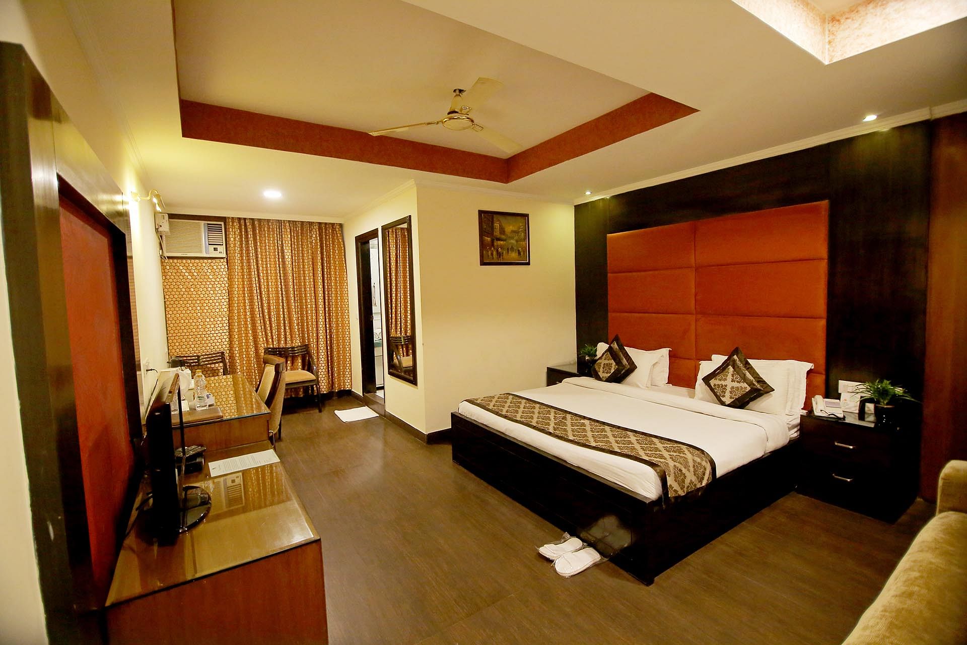 Hotel Chirag Residency in Greater Kailash 1, Delhi