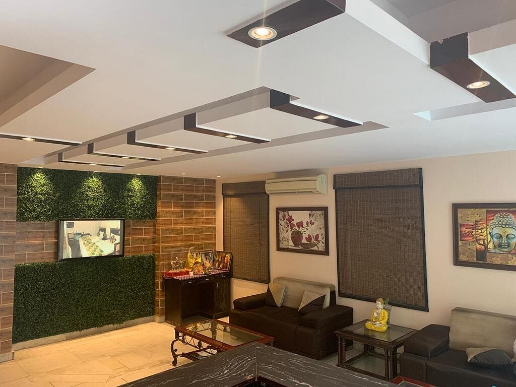 Hotel Crystal Palace in Rajinder Nagar, Delhi