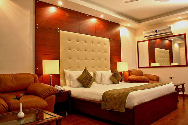 Hotel Forest Green in Sadiq Nagar, Delhi