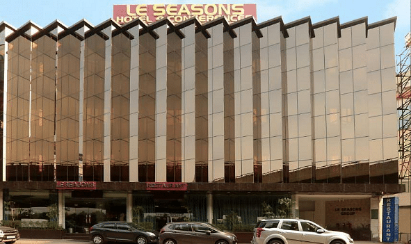 Hotel Le Season in Aerocity, Delhi