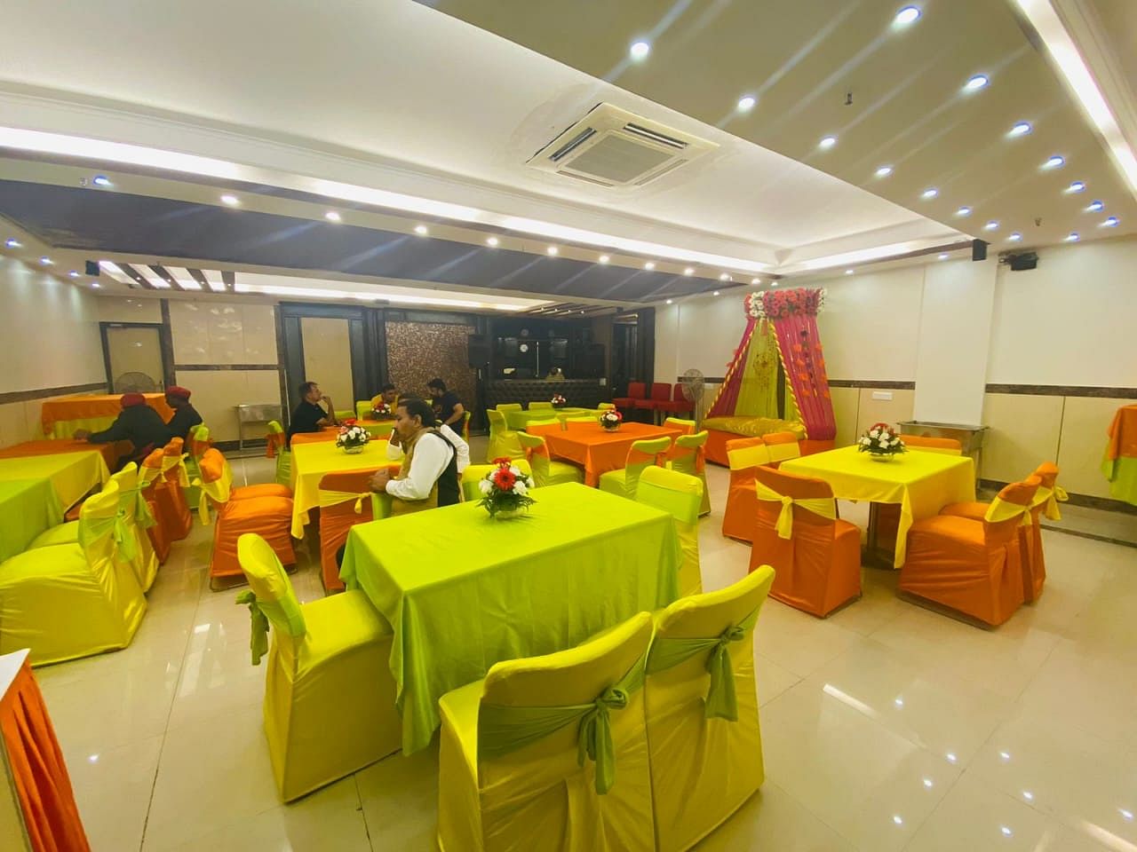 Hotel Lloyd Residency in Kalkaji, Delhi Hotel Lloyd Residency in Kalkaji, Delhi