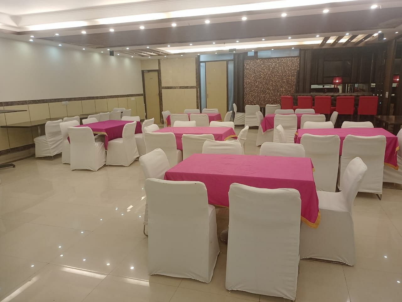 Hotel Lloyd Residency in Kalkaji, Delhi Hotel Lloyd Residency in Kalkaji, Delhi