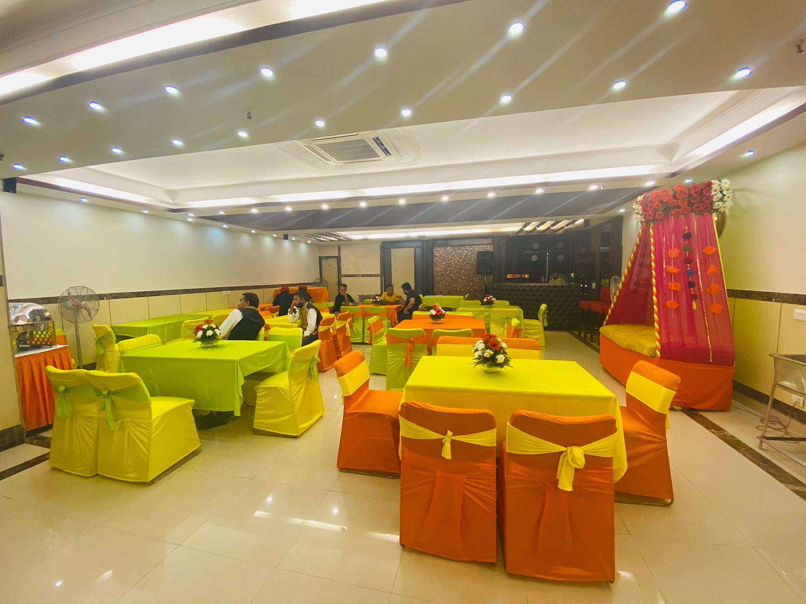 Hotel Lloyd Residency in Kalkaji, Delhi Hotel Lloyd Residency in Kalkaji, Delhi