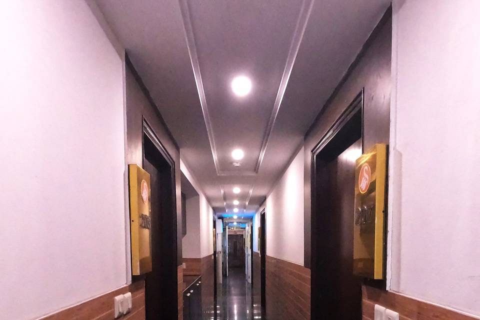 Hotel Marigold in Dwarka, Delhi Hotel Marigold in Dwarka, Delhi