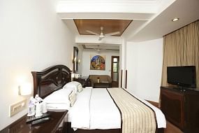 Hotel Park Residency in Green Park, Delhi