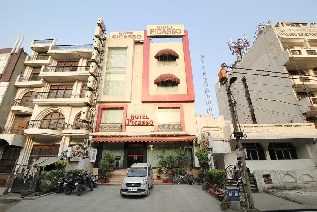 Hotel Picasso in Paschim Vihar, Delhi