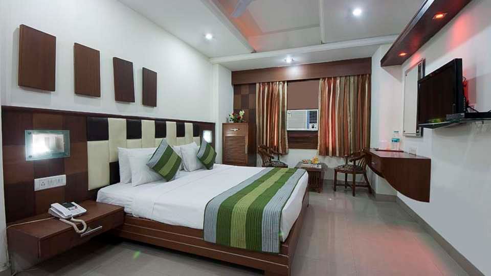 Hotel Sarthak Palace in Karol Bagh, Delhi