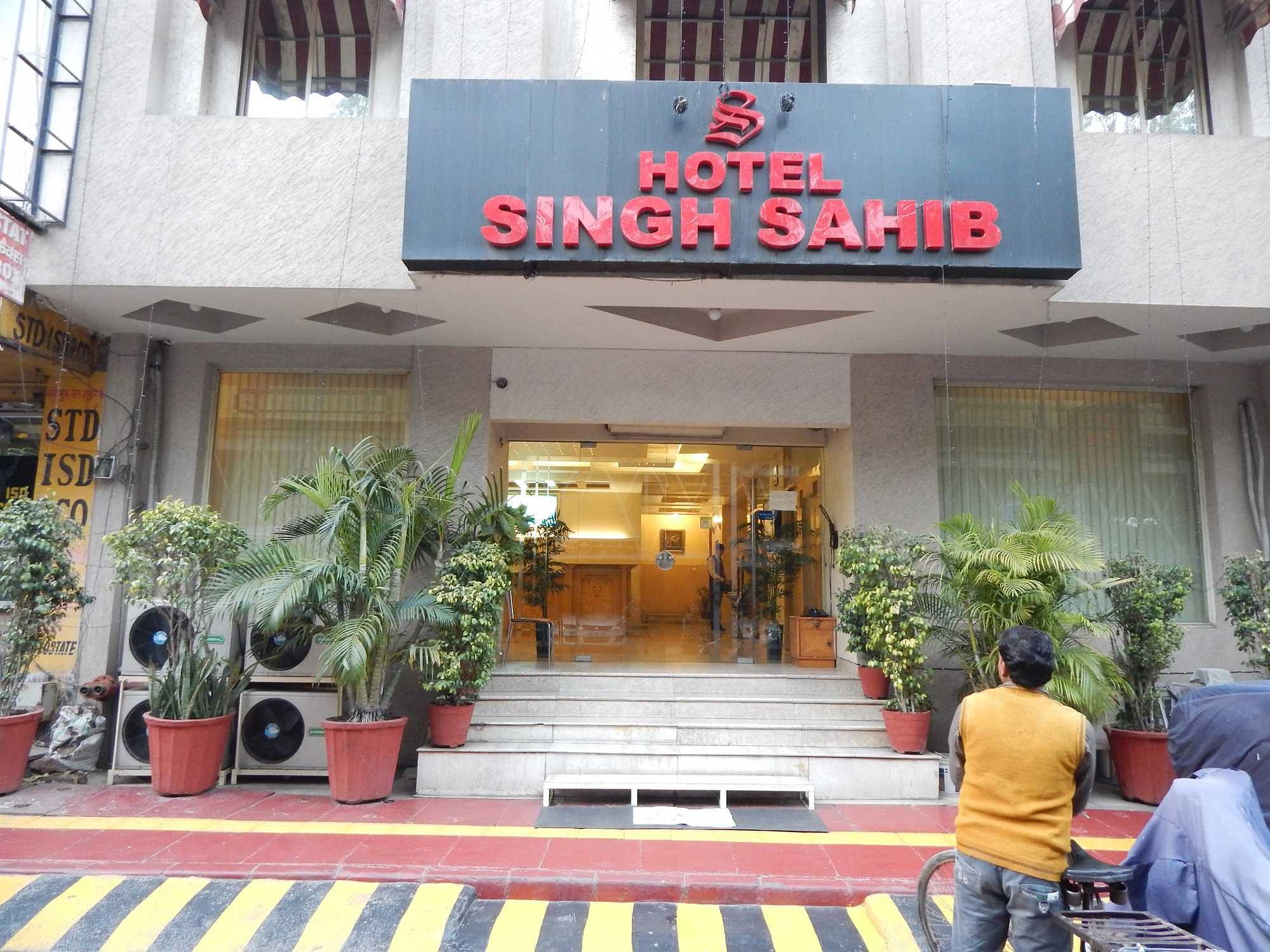 Hotel Singh Sahib in Karol Bagh, Delhi