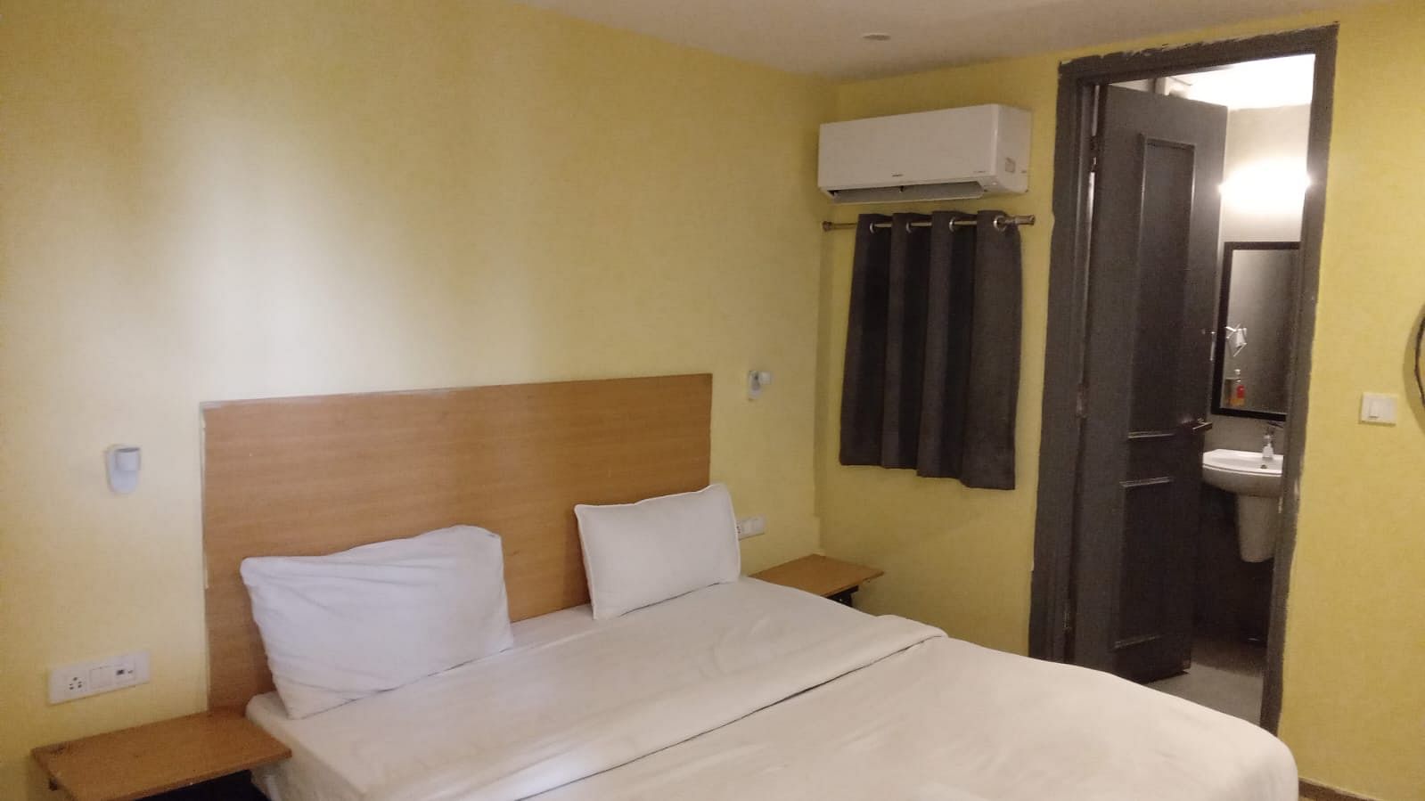 Hotel The Chaitanyas in Rohini, Delhi