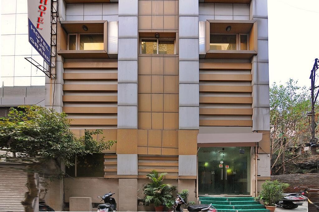 Hotel TJS Grand in Karol Bagh, Delhi