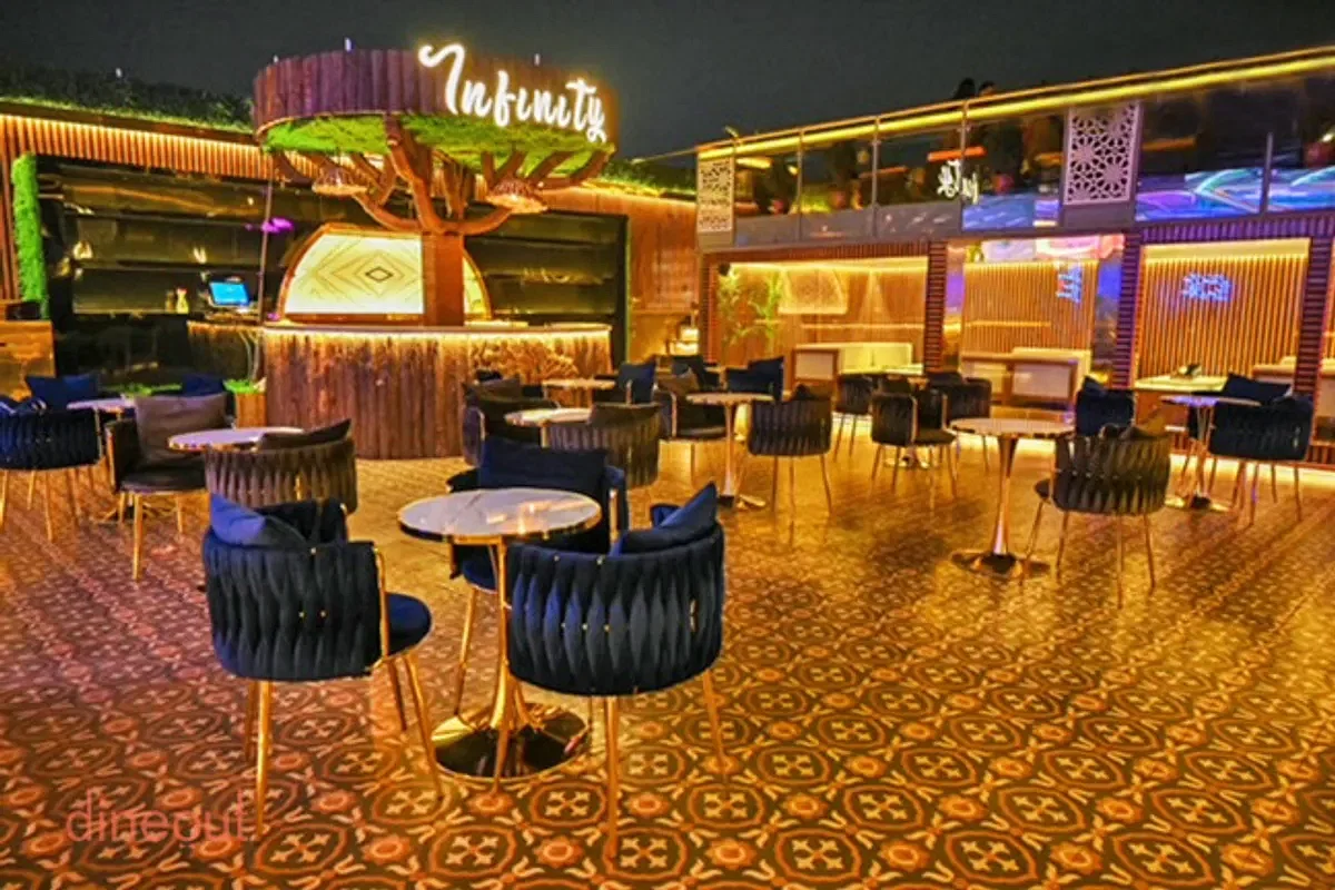 Infinity Lounge Dine Bar in Punjabi Bagh, Delhi