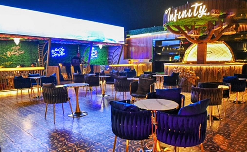 Infinity Lounge Dine Bar in Punjabi Bagh, Delhi