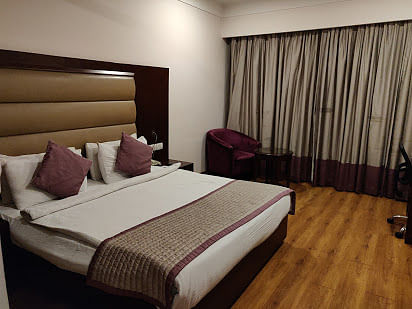 JP Hotel And Resorts in Patparganj, Delhi
