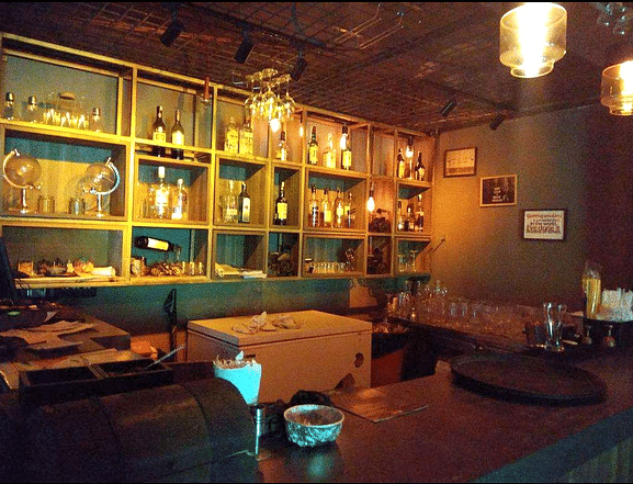 Kalol Bar Te Kitchen in Rajouri Garden, Delhi