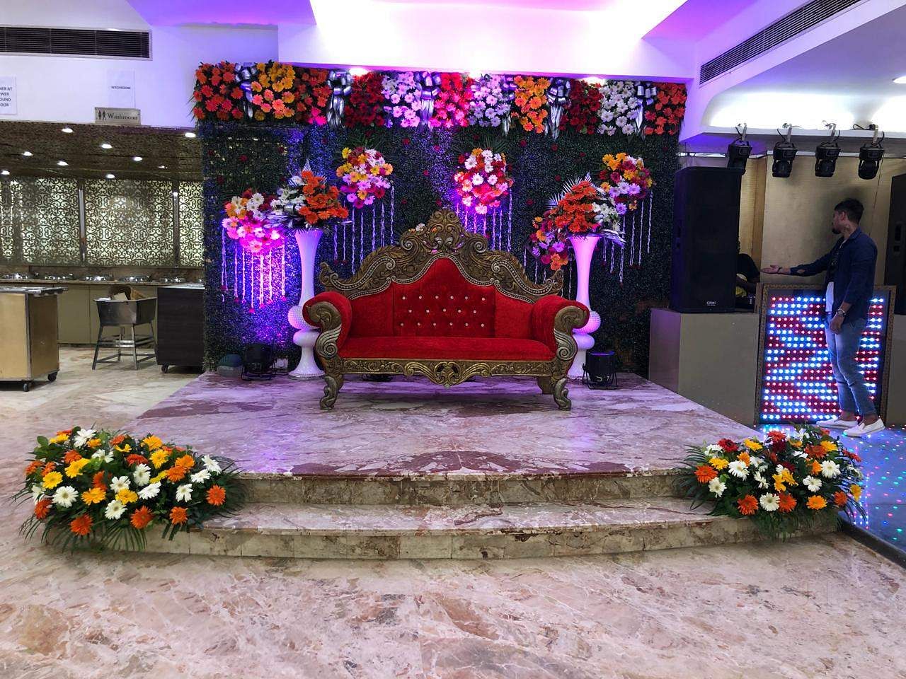 La Amour Banquet in Najafgarh Road, Delhi