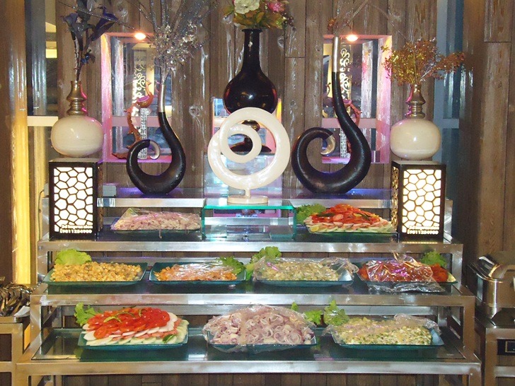 Le Pacific Banquet in Punjabi Bagh, Delhi