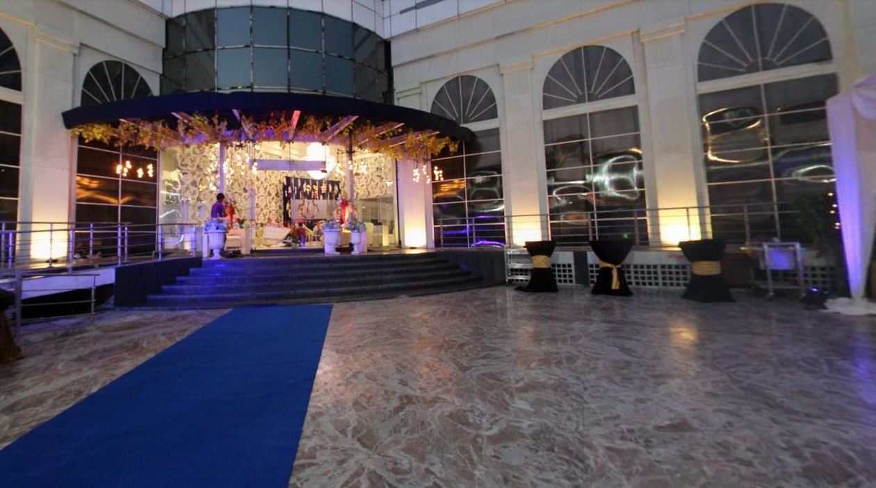 L Elegant Royal Banquet in Mayur Vihar, Delhi