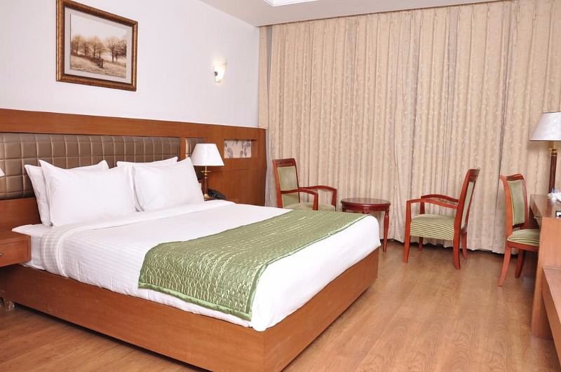 Lilywhite Hotel in Chattarpur, Delhi