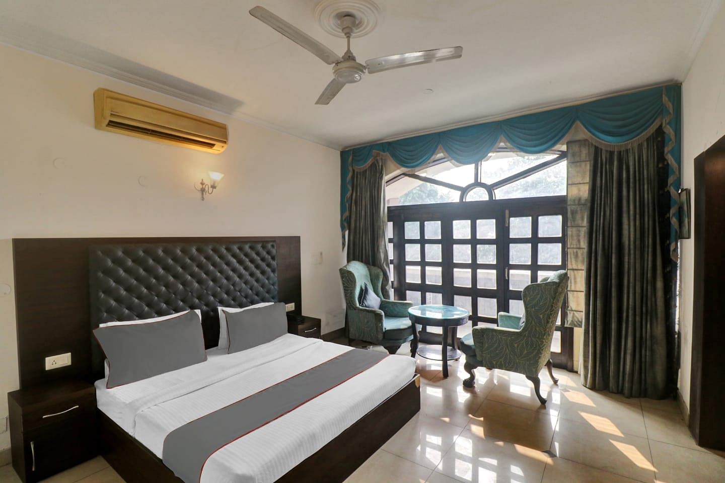 Lloyd House in Kalkaji, Delhi Lloyd House in Kalkaji, Delhi