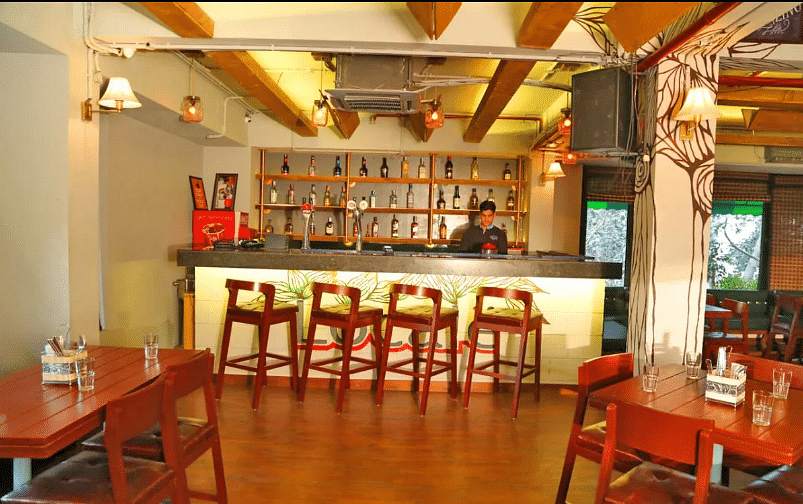 Locale Pub in Saket, Delhi