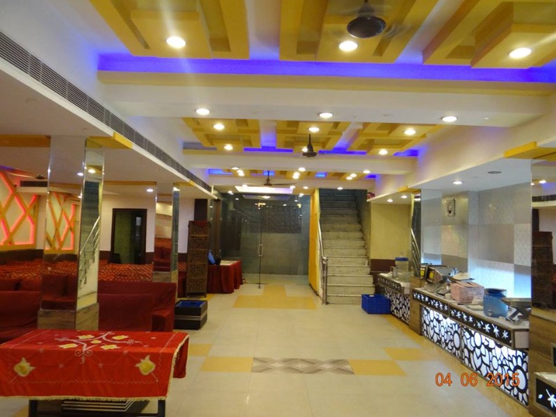 Metro Restaurant in Uttam Nagar, Delhi