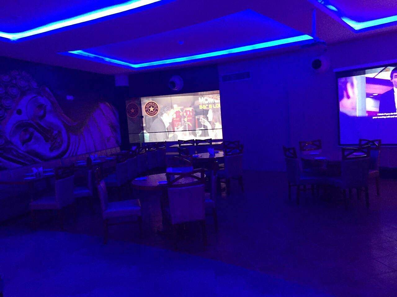 Moments Bar And Lounge in Pitampura, Delhi