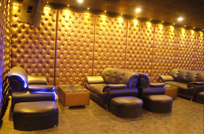 Mynt Bar Lounge in Mahipalpur, Delhi