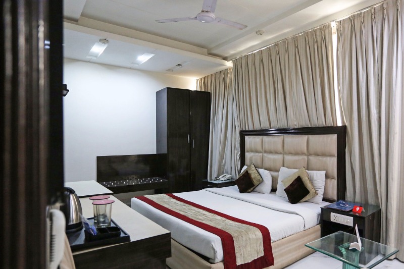 OYO 980 Hotel Ramhan in Patel Nagar, Delhi